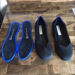 Black Rothy’s 8 1/2 PLUS gift card